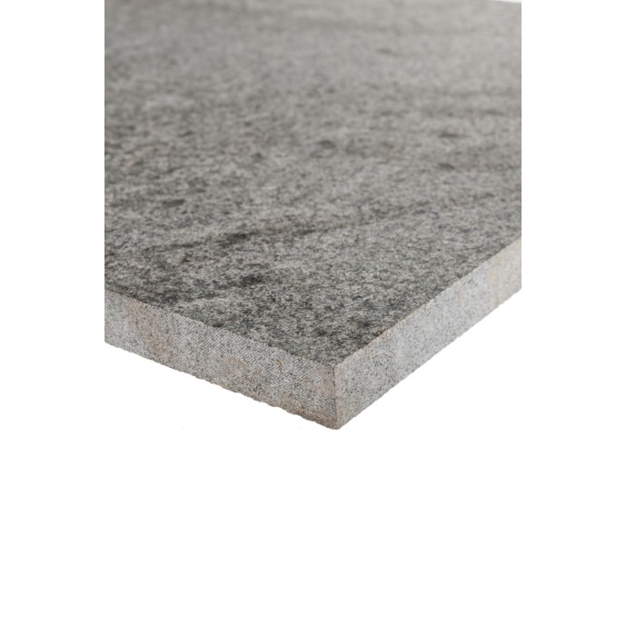 Vietnamese graniet terrastegels met gevlamde en geborstelde afwerking – antislip en vorstbestendig voor buitengebruik