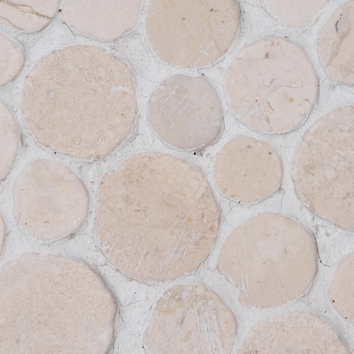 Round Biancone – ronde wit-beige marmerstukken met natuurlijke adering